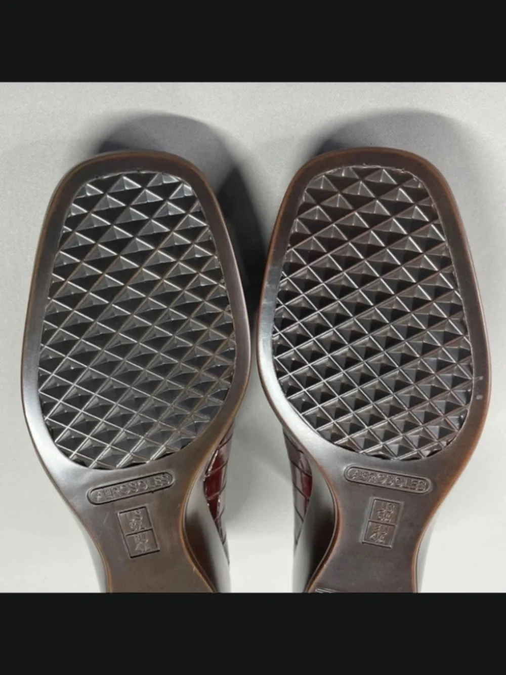 NEW Aerosoles Shoes Womens 6.5 brown faux leather alligator final exam wedge